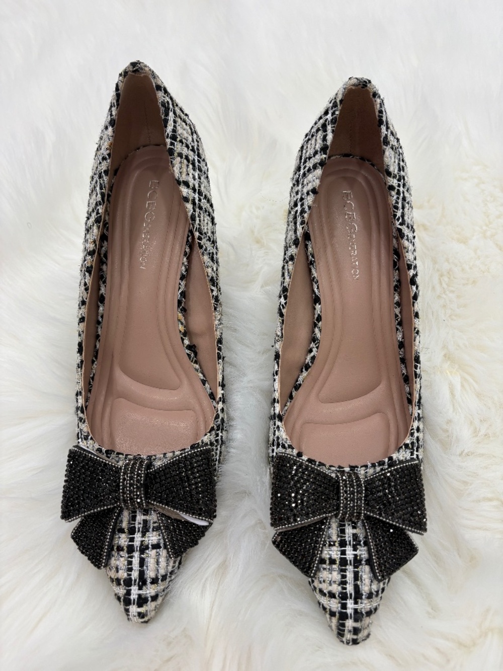 BCBGeneration BISSHA Ivory and Black Tweed Pointed Toe Bow Pump - Size 10
